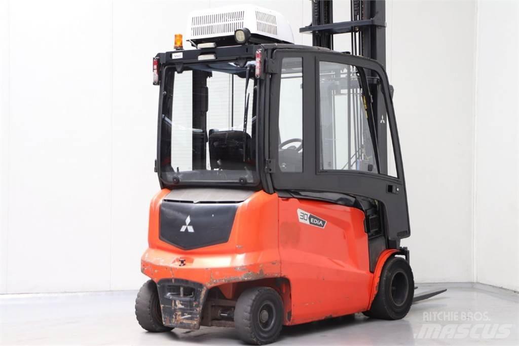Mitsubishi FB30N Elmotviktstruckar