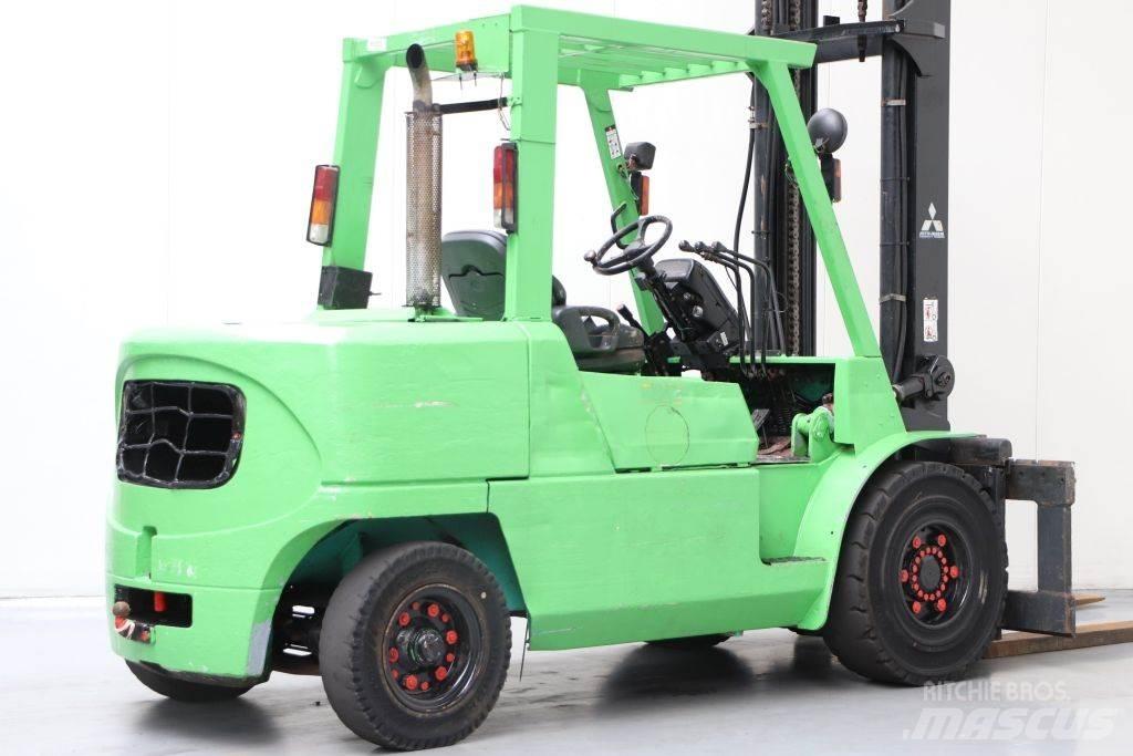 Mitsubishi FD50K Dieselmotviktstruckar