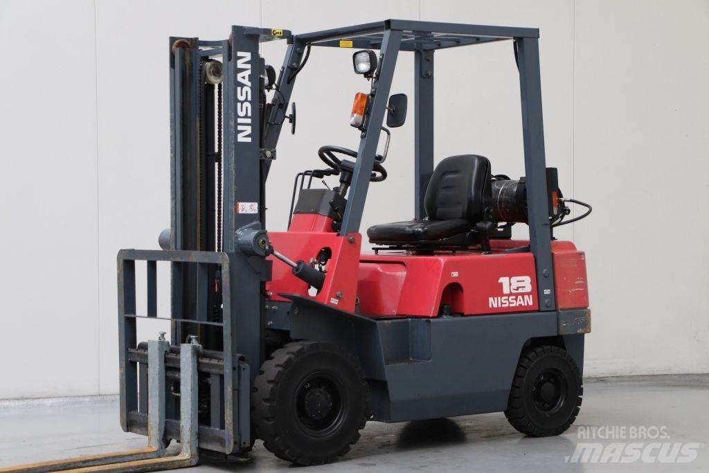 Nissan J01A18 Gasolmotviktstruckar