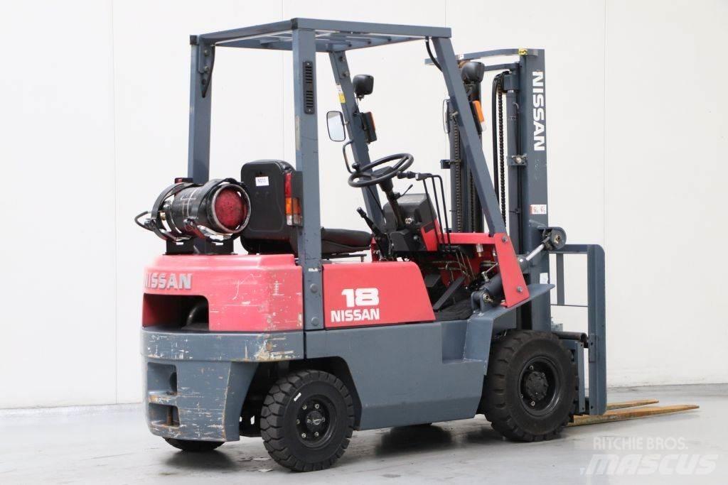 Nissan J01A18 Gasolmotviktstruckar