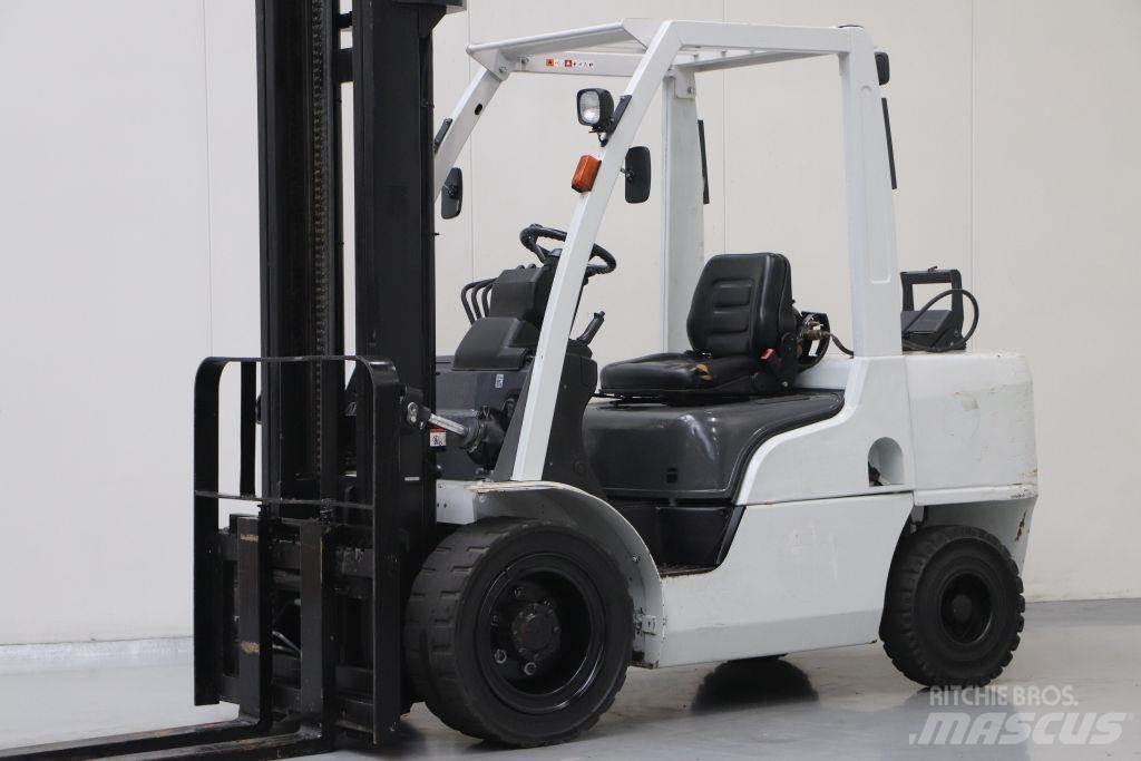 Nissan UG1F2A35DU Gasolmotviktstruckar