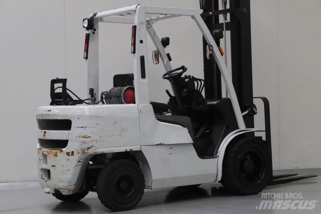 Nissan UG1F2A35DU Gasolmotviktstruckar