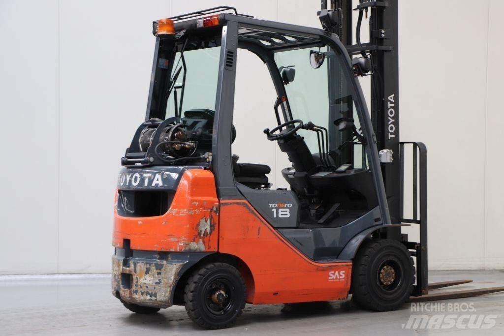 Toyota 02-8FGF18 Gasolmotviktstruckar