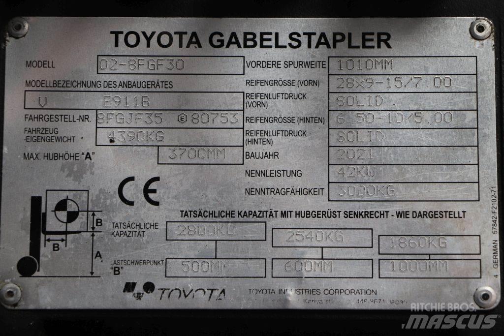 Toyota 02-8FGF30 Gasolmotviktstruckar
