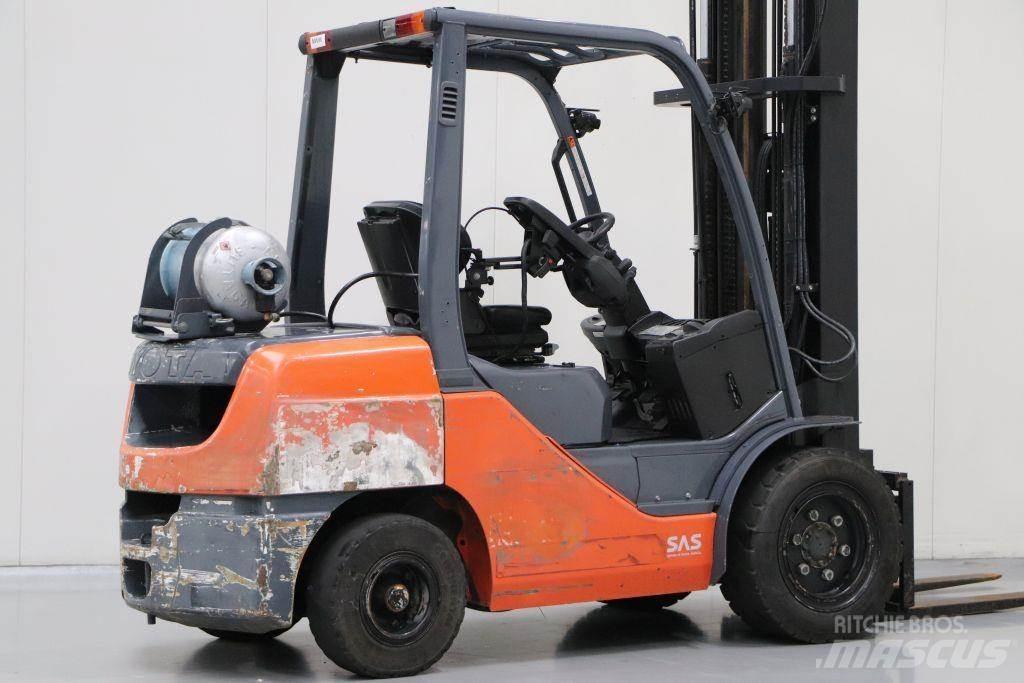 Toyota 02-8FGJF35 Gasolmotviktstruckar