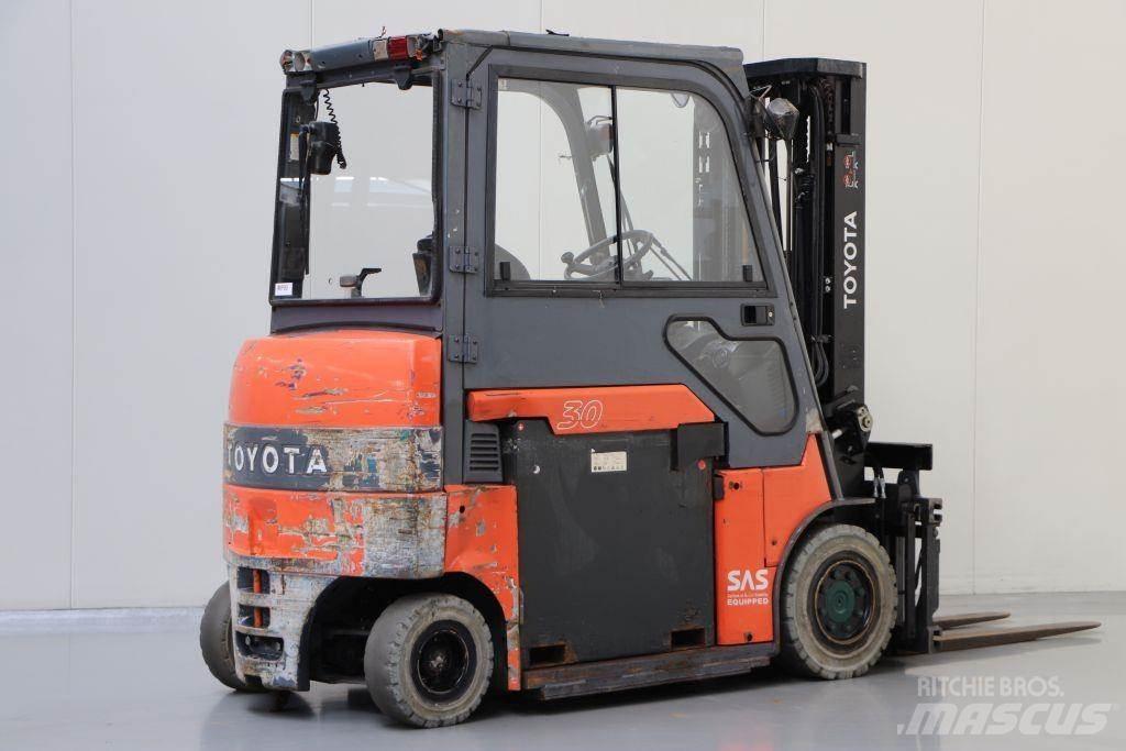 Toyota 7FBMF30 Elmotviktstruckar