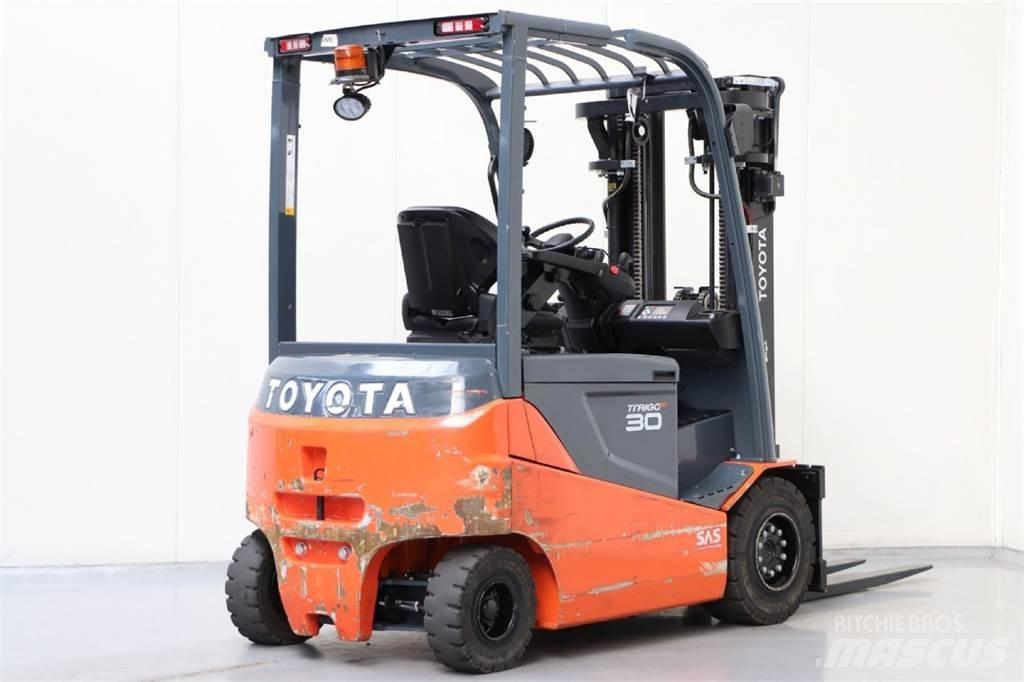 Toyota 8FBMKT30 Elmotviktstruckar