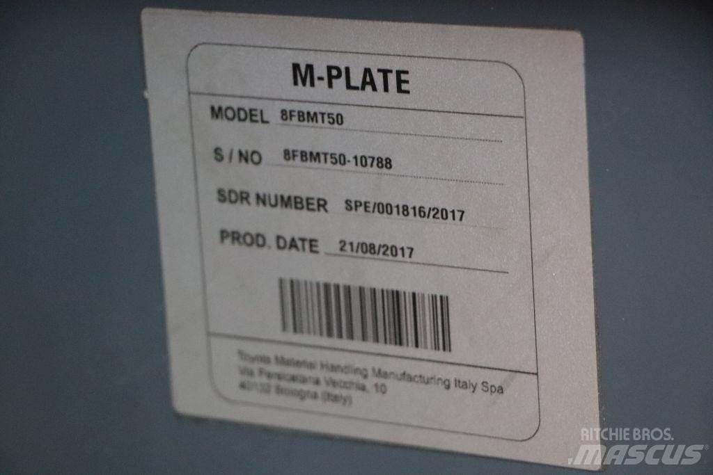 Toyota 8FBMT50 Elmotviktstruckar