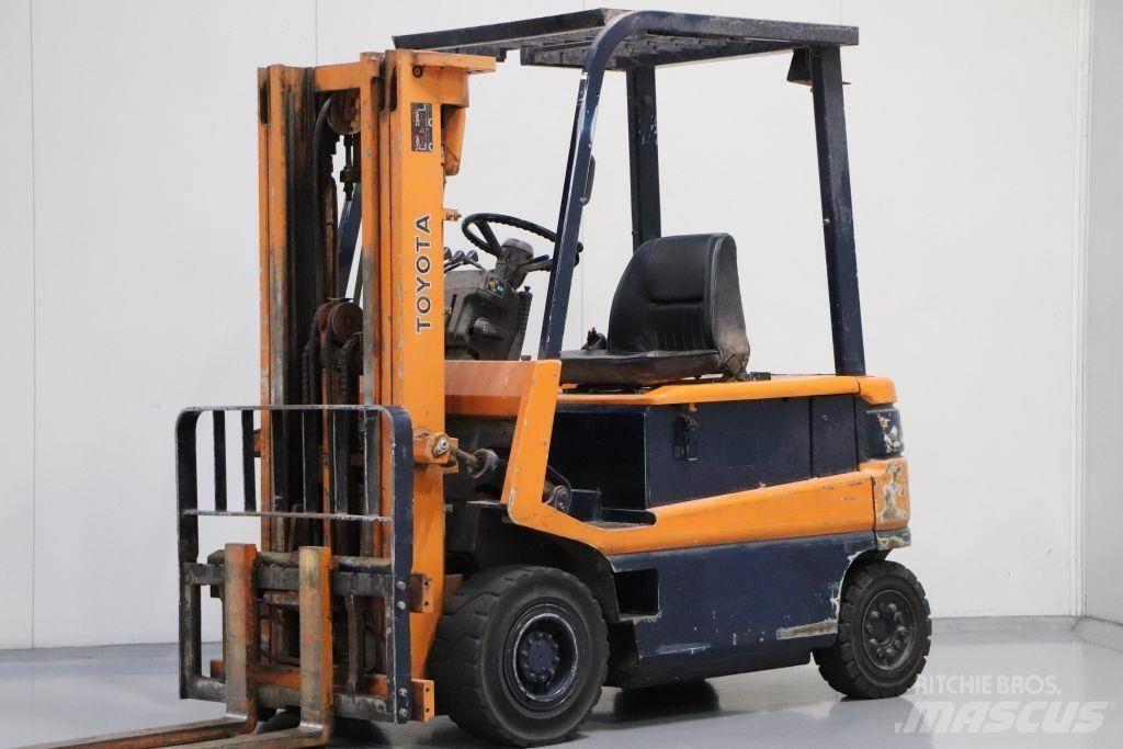 Toyota FBM25 Elmotviktstruckar