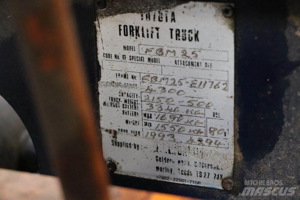 Toyota FBM25 Elmotviktstruckar