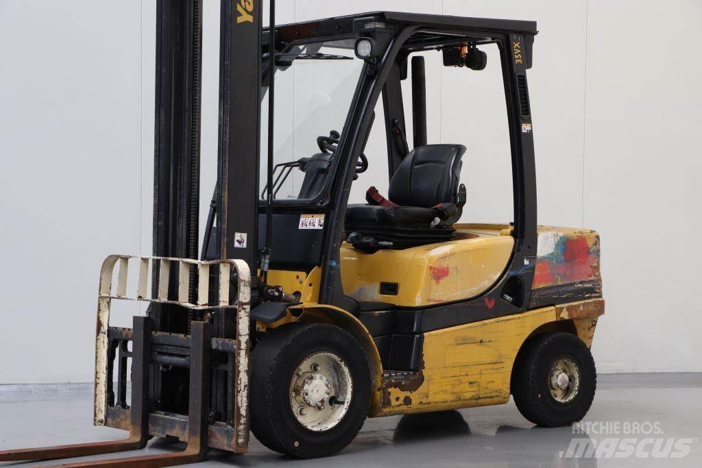 Yale GDP35VX Dieselmotviktstruckar