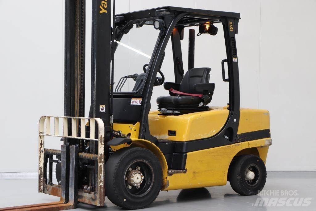 Yale GDP35VX Dieselmotviktstruckar