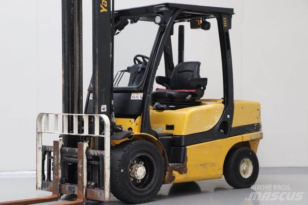Yale GDP35VX Dieselmotviktstruckar