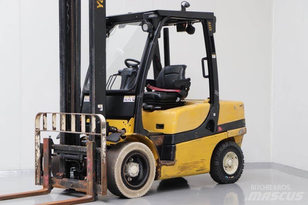 Yale GDP35VX Dieselmotviktstruckar