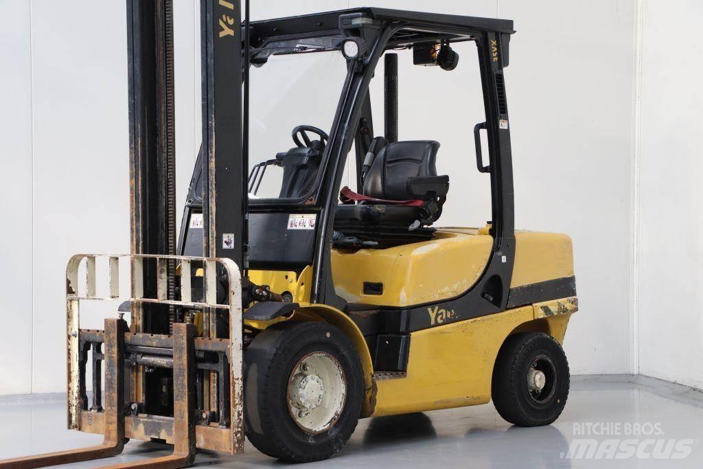 Yale GDP35VX Dieselmotviktstruckar