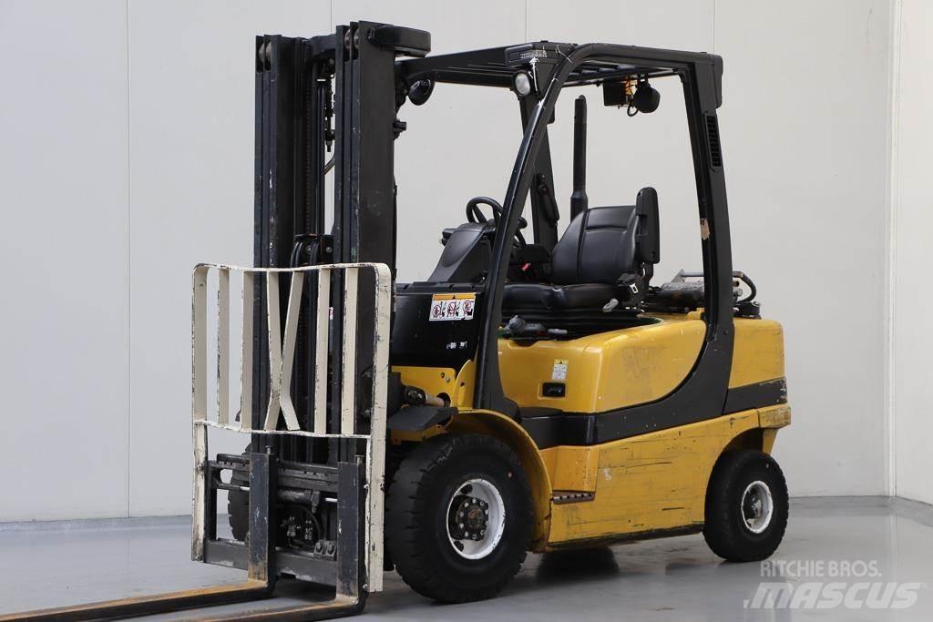 Yale GLP25VX Gasolmotviktstruckar