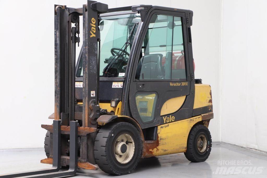 Yale GLP30VX Gasolmotviktstruckar