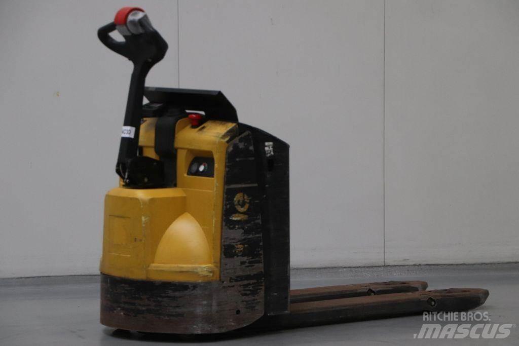 Yale MP16 Låglyftare utan plattform