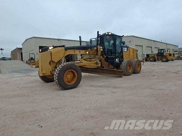 CAT 140 M 3 Väghyvlar