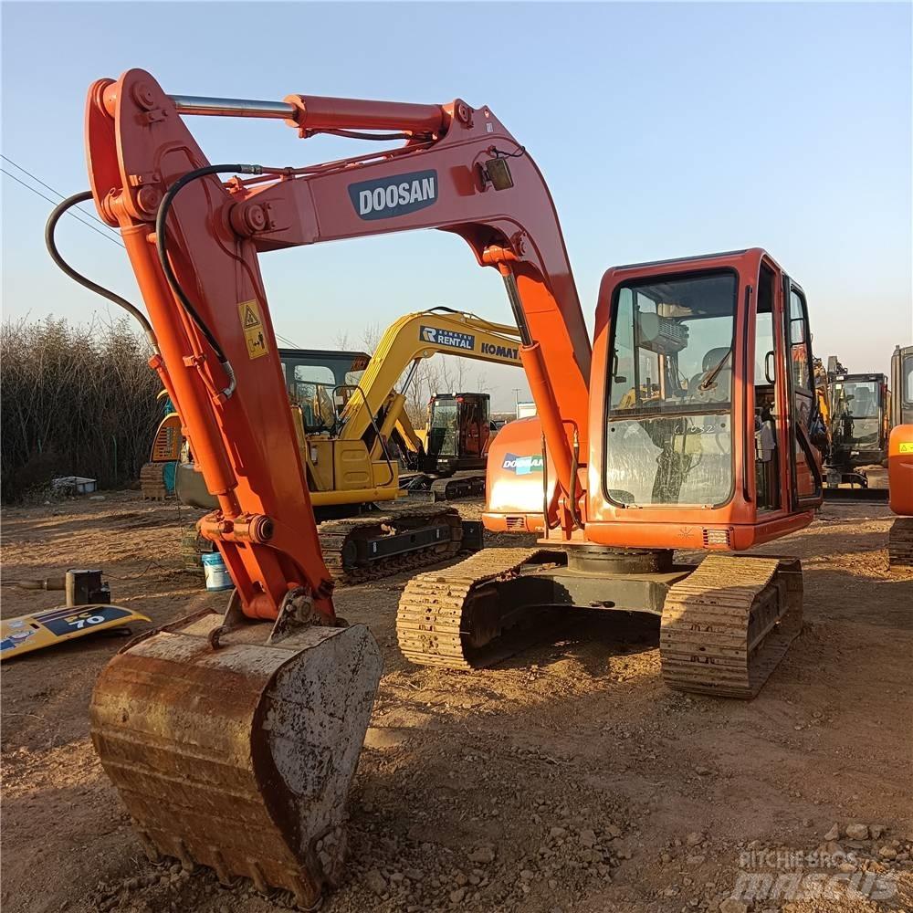 Doosan DH 70 Bandgrävare