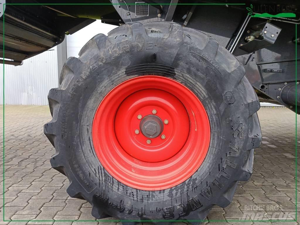 CLAAS Tucano 420 Skördetröskor