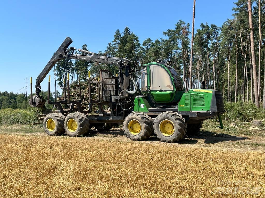 John Deere 1210E Skotare