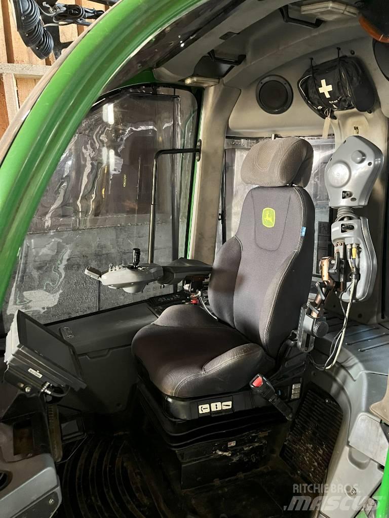 John Deere 1210E Skotare