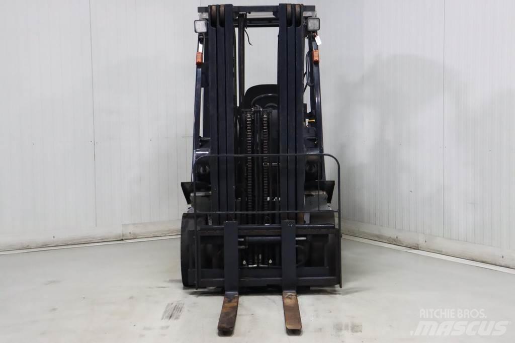 Nissan U1D2A20LQ Gasolmotviktstruckar