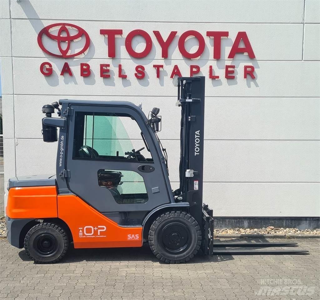 Toyota 52-8FDJF35 Dieselmotviktstruckar