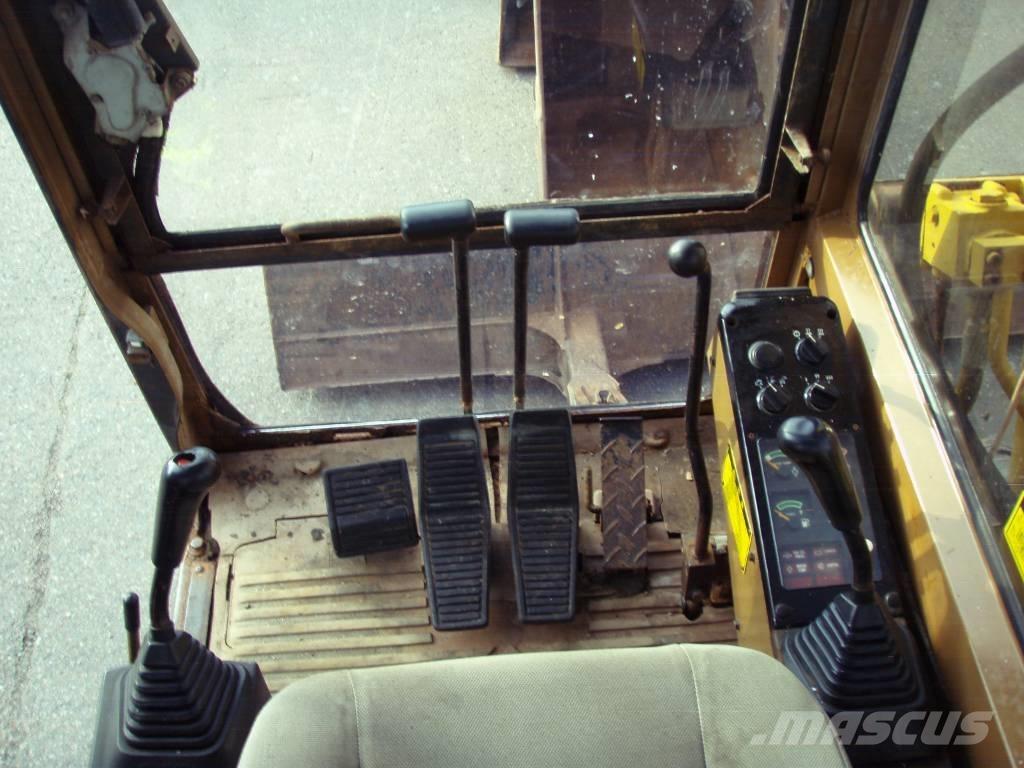 CAT E 70 B Midigrävmaskiner 7t - 12t