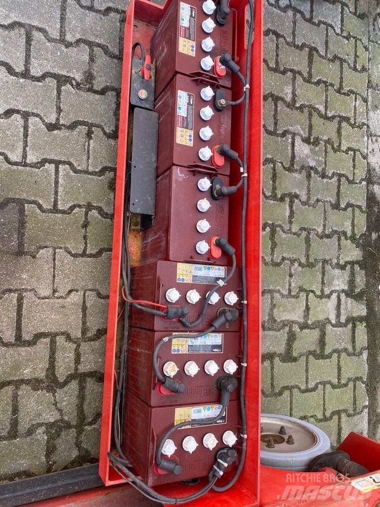 SkyJack SJ4620 Saxliftar