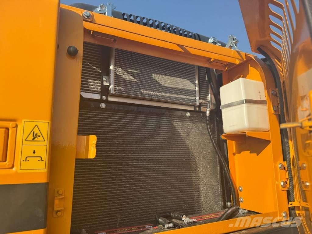 Hyundai HX 220 Bandgrävare