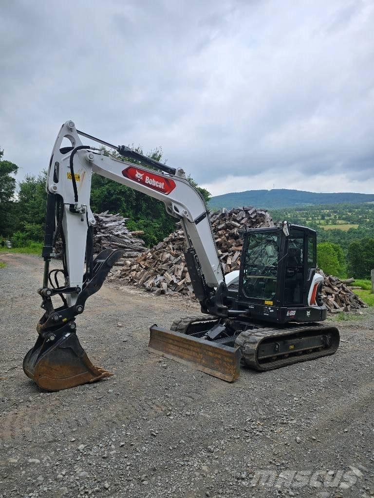 Bobcat E 88 R2 Bandgrävare