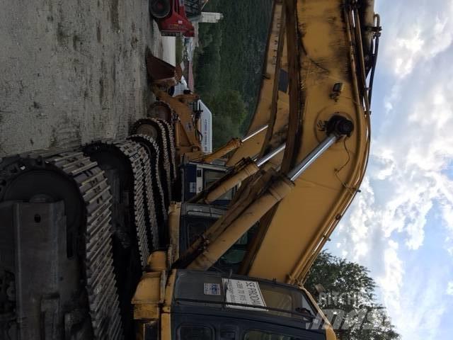 Komatsu 450 Bandgrävare