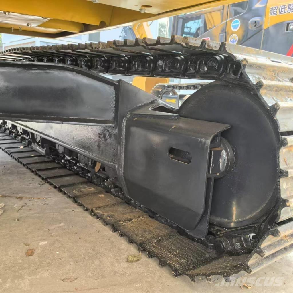 Komatsu PC 130-7 Bandgrävare