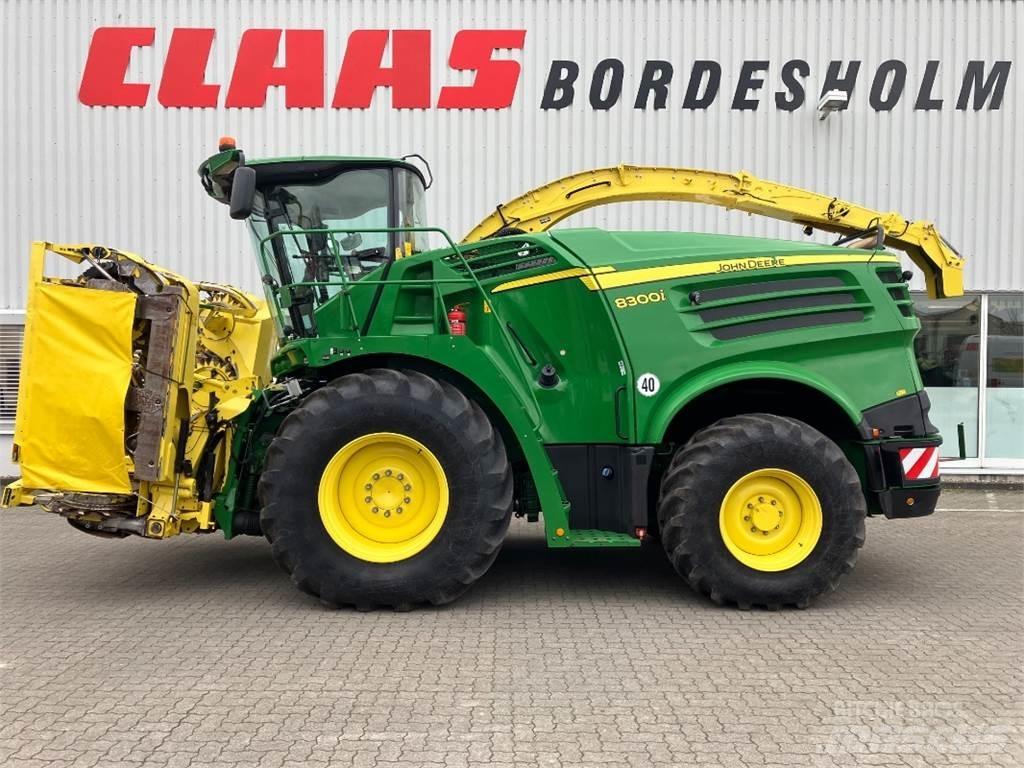 John Deere 8300i Fälthackar