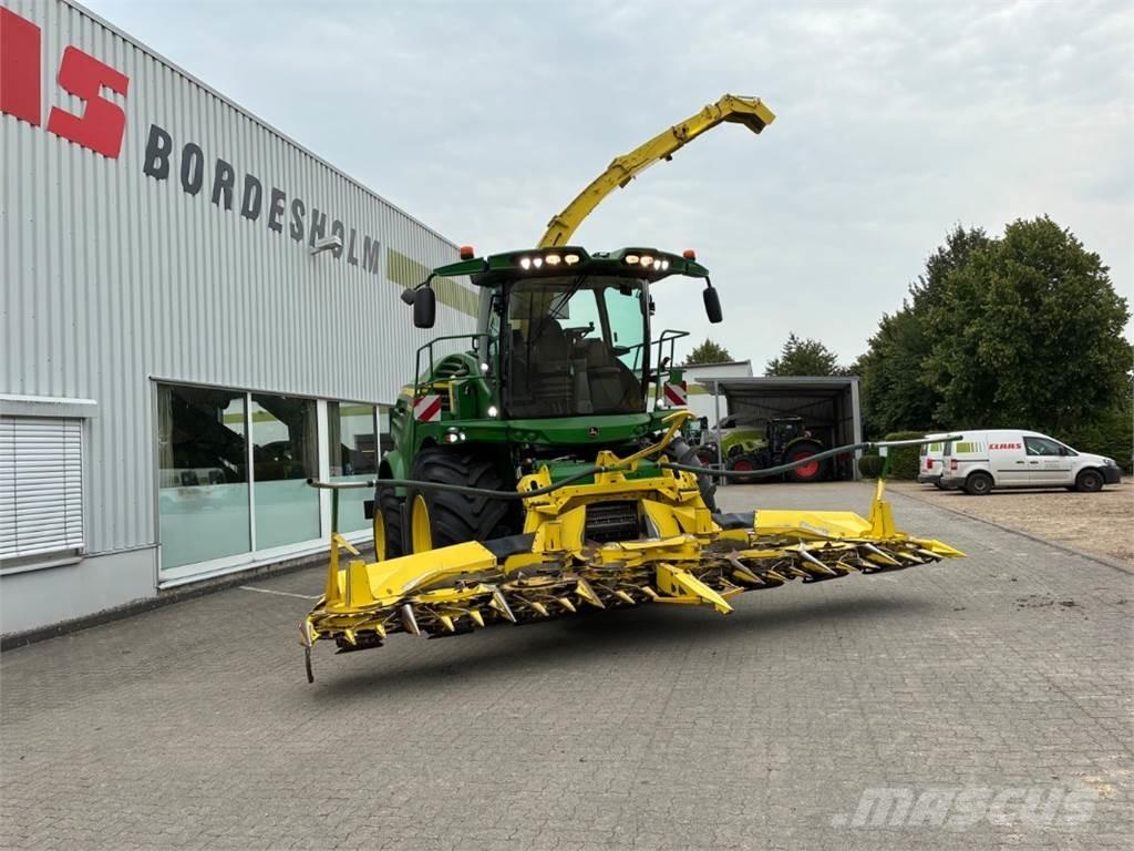 John Deere 8300i Fälthackar