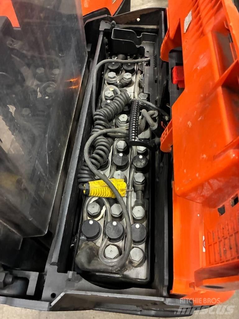 Toyota SWE120L Staplare-led