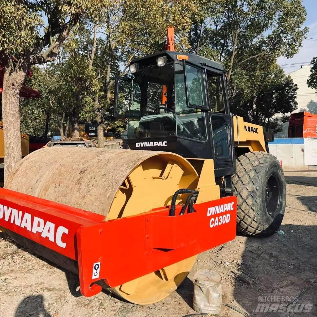 Dynapac CA 30 D Envalsvältar