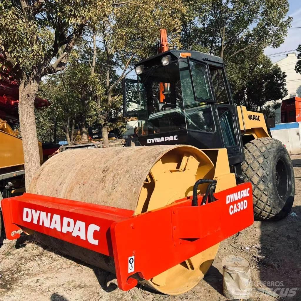 Dynapac CA 30 D Envalsvältar