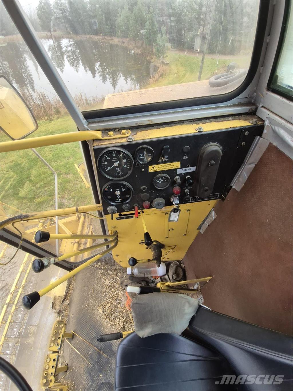 New Holland 8030 Skördetröskor