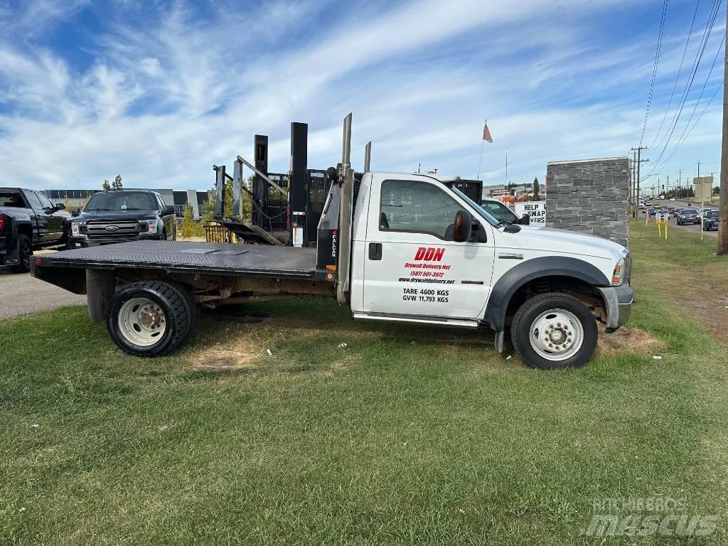 Ford F 550 XLT Flakbilar