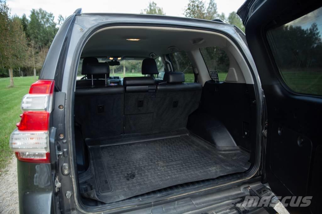 Toyota Landcruiser Personbilar