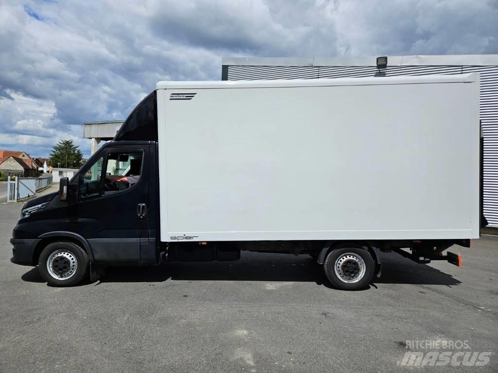 Iveco 35 S 18 Lätta lastbilar