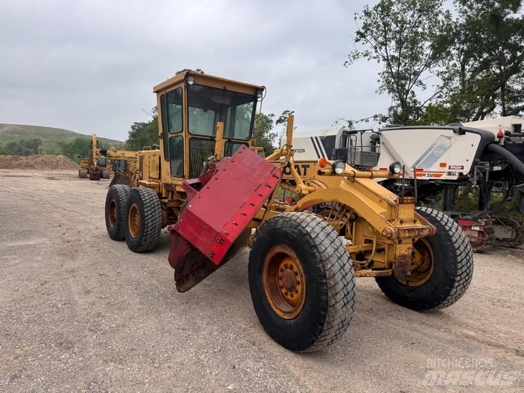 CAT 120 G Väghyvlar
