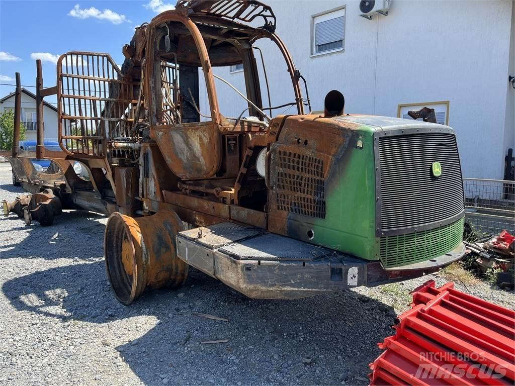 John Deere 1110E Skotare