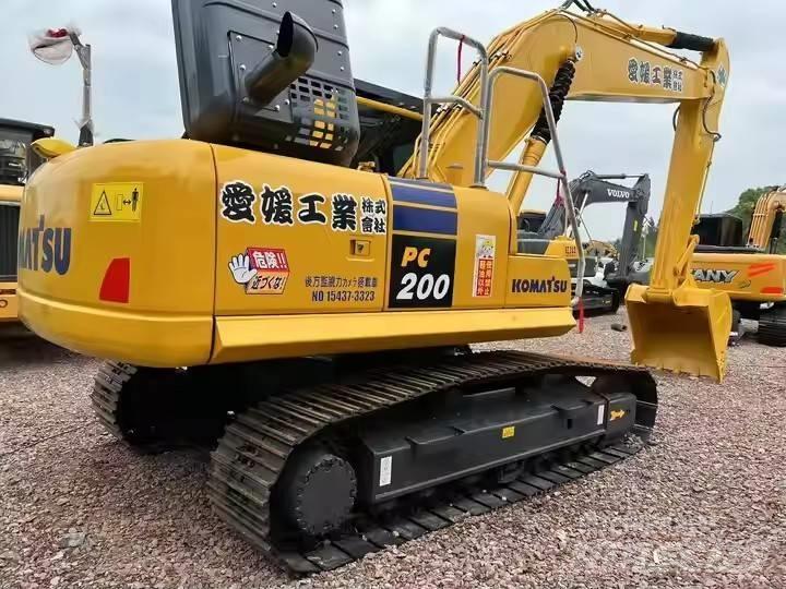 Komatsu PC 200 Bandgrävare