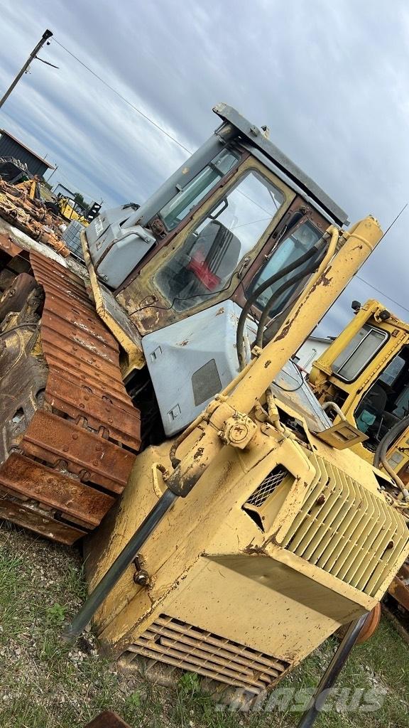 Komatsu D 65 EX Motorer