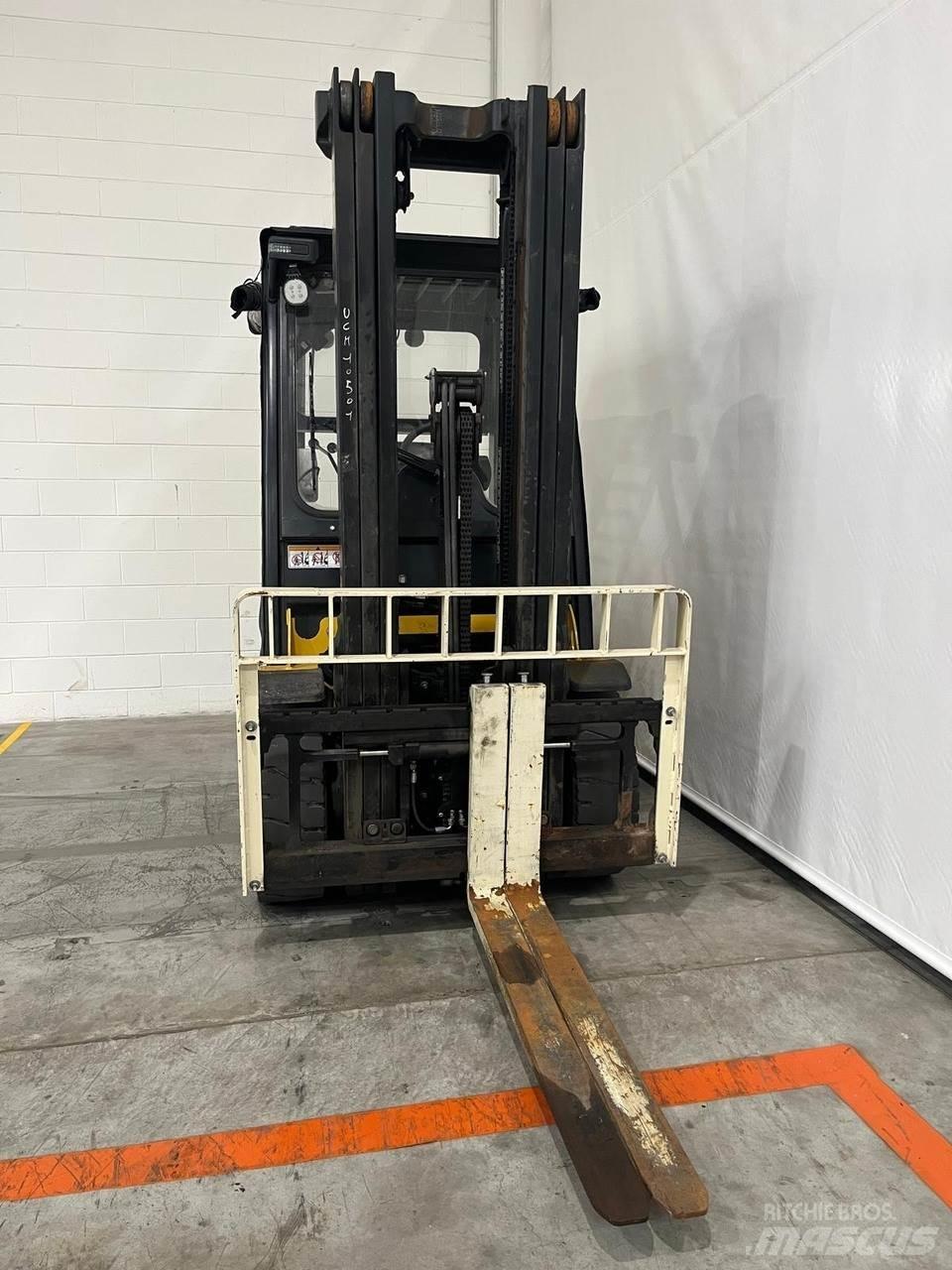 Yale GDP35VX Dieselmotviktstruckar