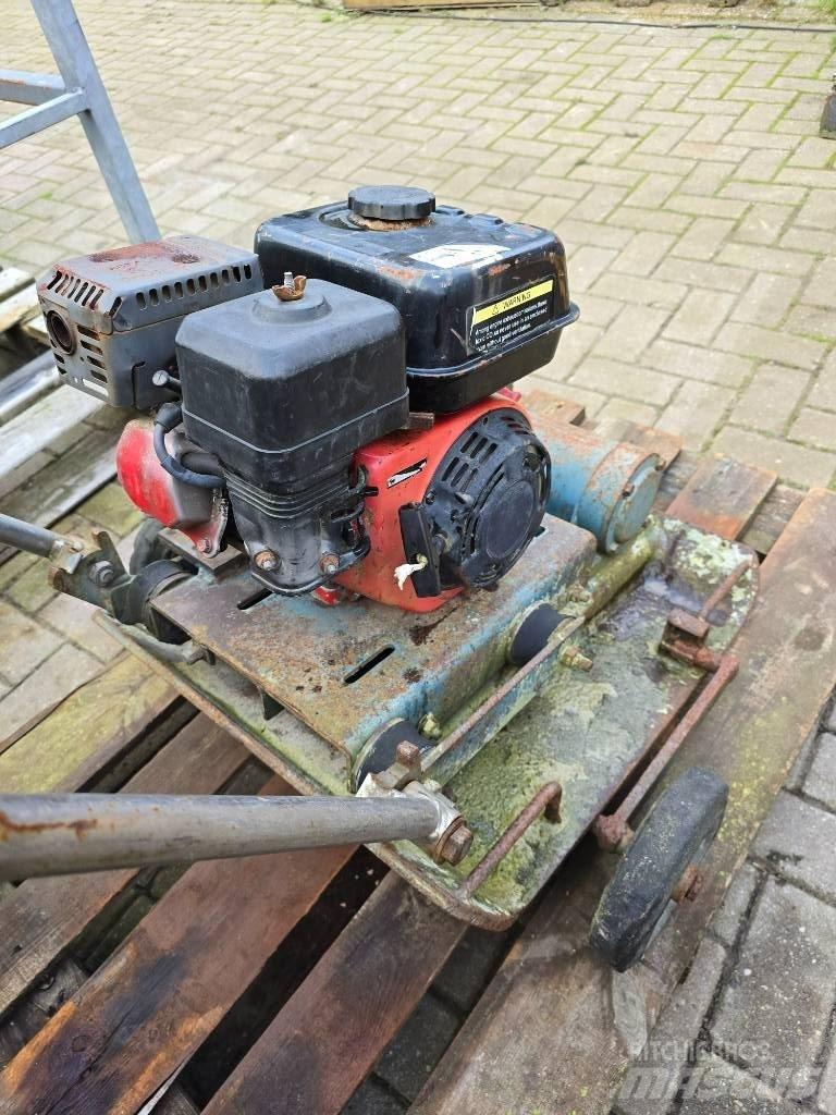  Errut 2 ton Markvibratorer